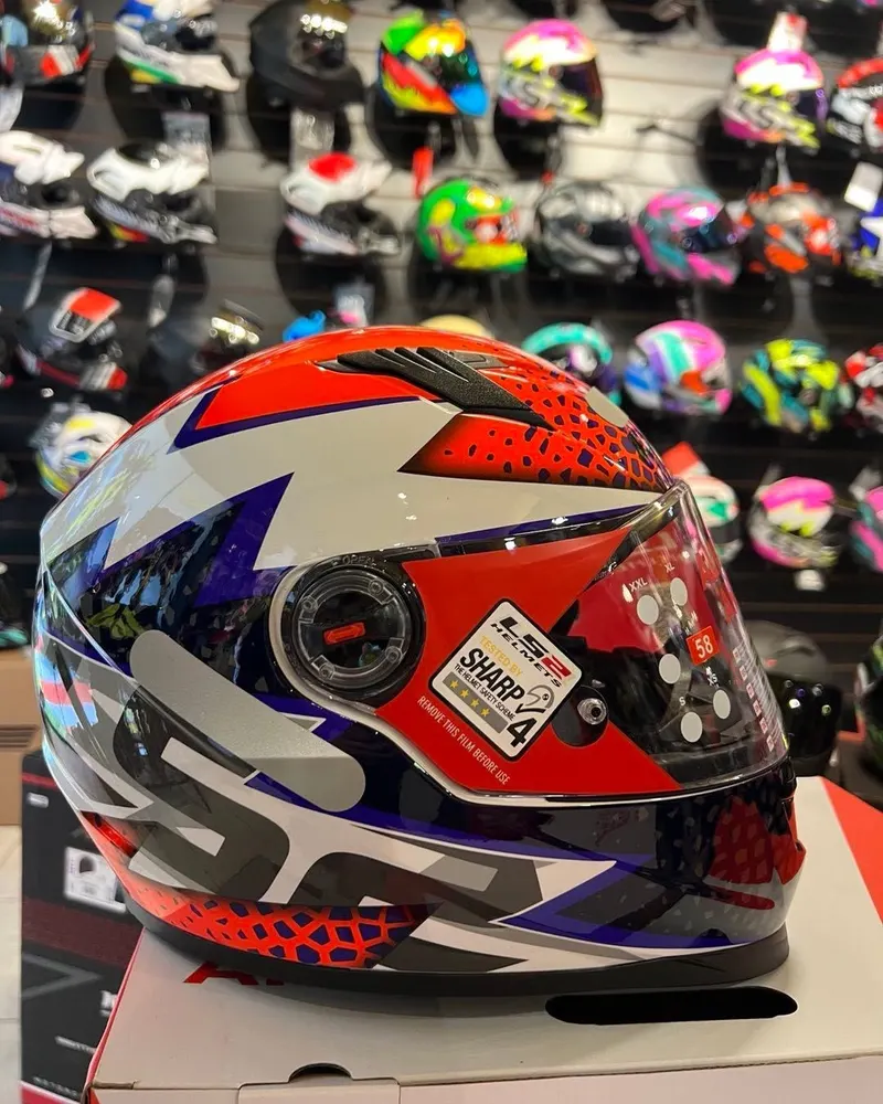 Capacete LS2 vermelho, branco e azul com estrelas